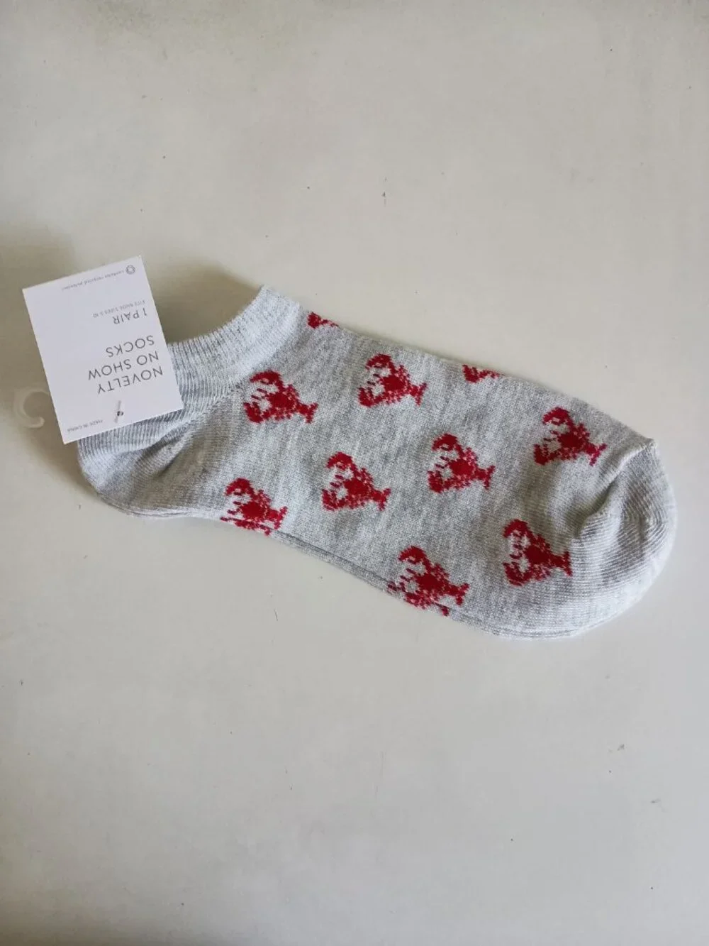NWT no show heather gray novelty socks lobsters fits shoe size 5-10
